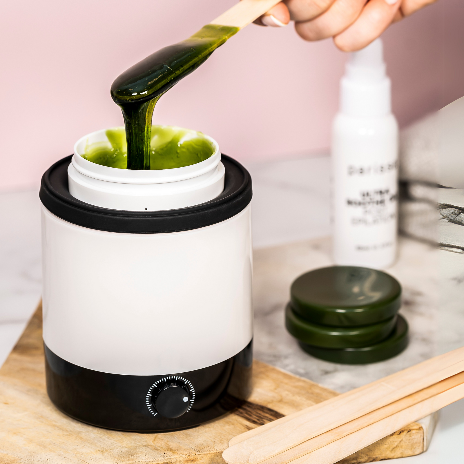 Hot Wax vs Sugar Wax: Which One is Right for You?