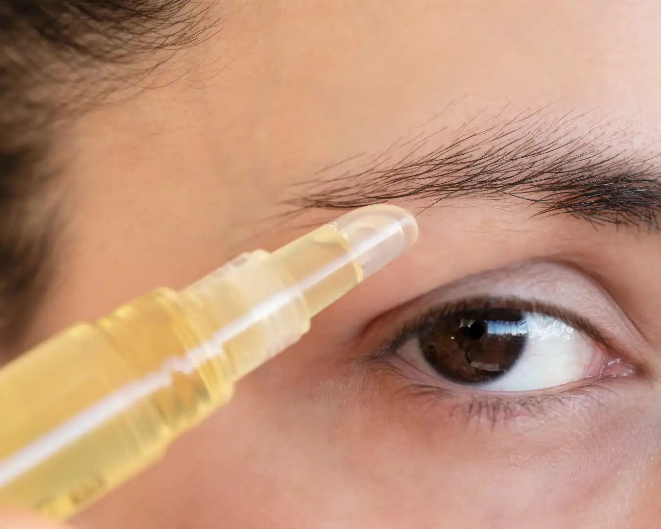 Learn how to wax your eyebrows at home with ease
