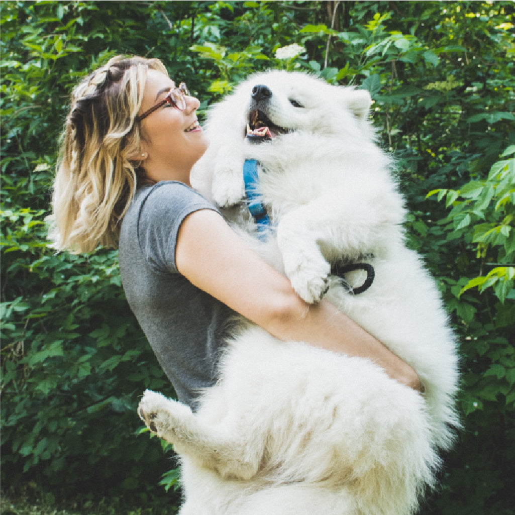 Parissa women with dog
